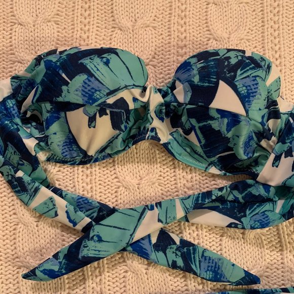 Raisin Blue and White Floral Strapless Bikini - Picture 2 of 6